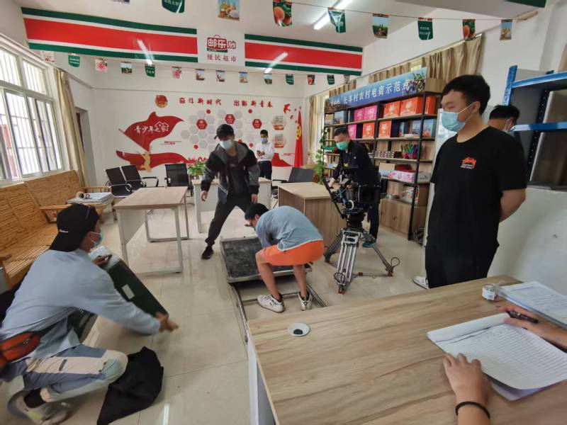 巨野县广告片拍摄公司：极简主义践行者，少即是多的视觉哲学